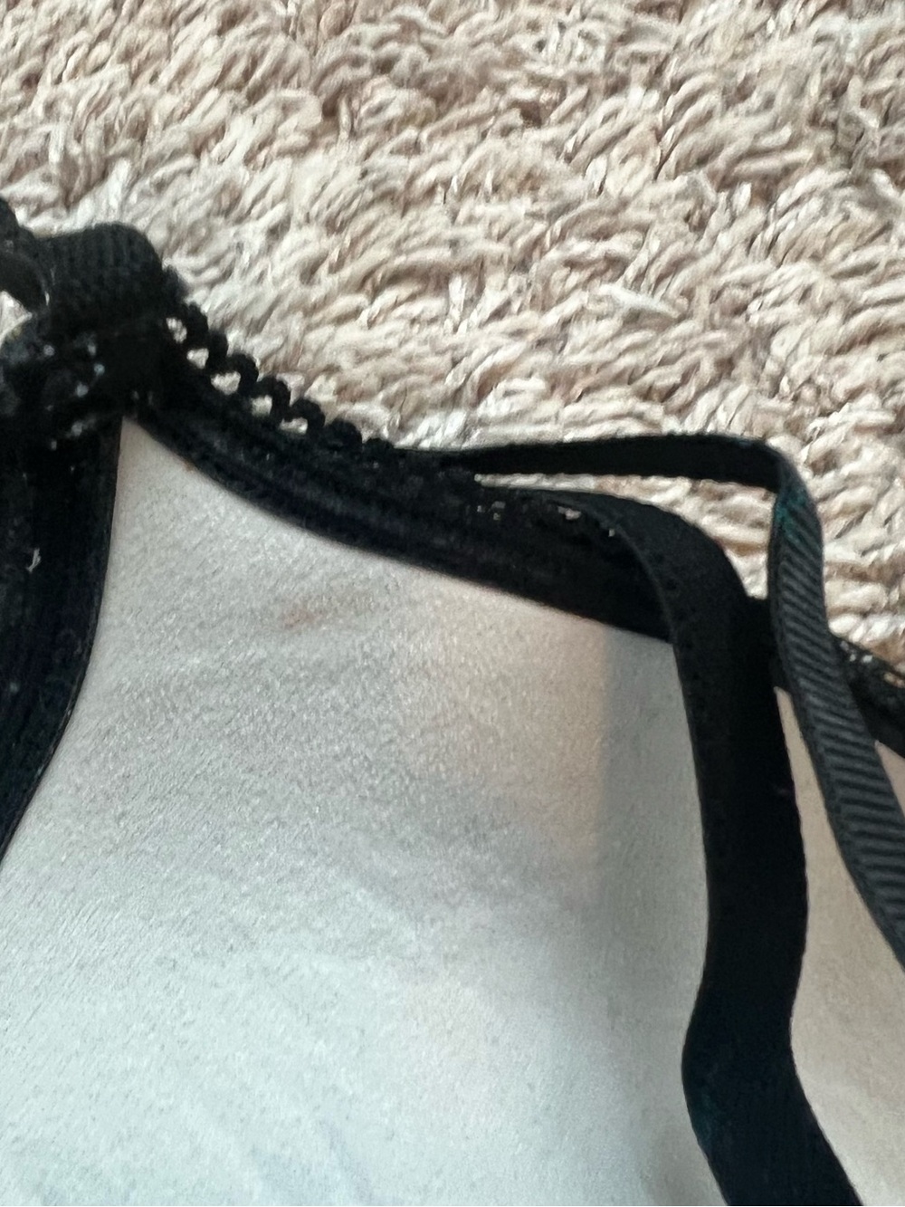 Victoria's Secret Black Lace Dream Angels Push Up Bra with Floral Cutout Overlay - Picture 4 of 5